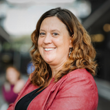 Julia-C. Stange